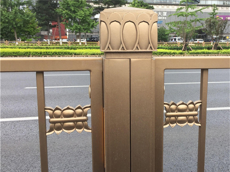 黄金护栏